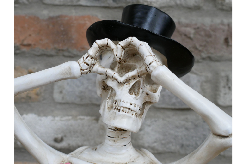 Love Skeleton