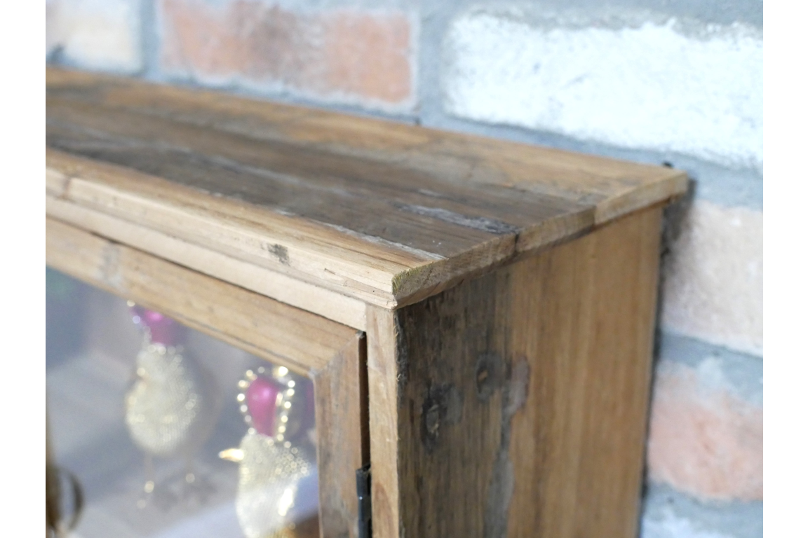 Wall Unit