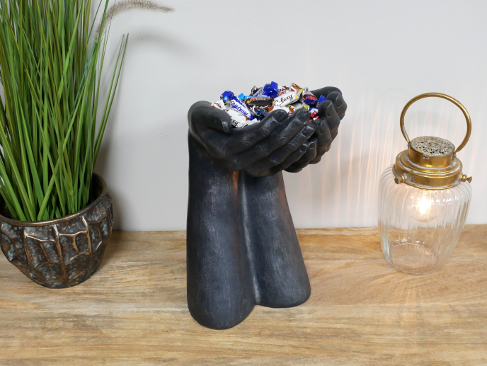 Hands Bowl