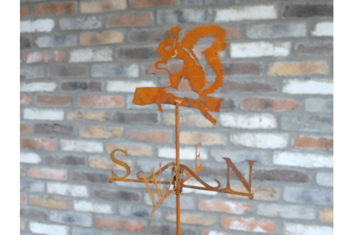 Rusty Squirrel Stake