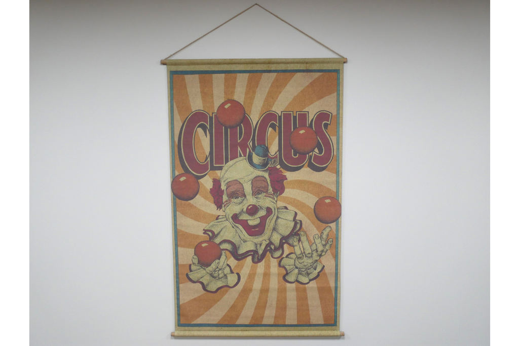 Canvas Wall Art - Juggling Clown (L)