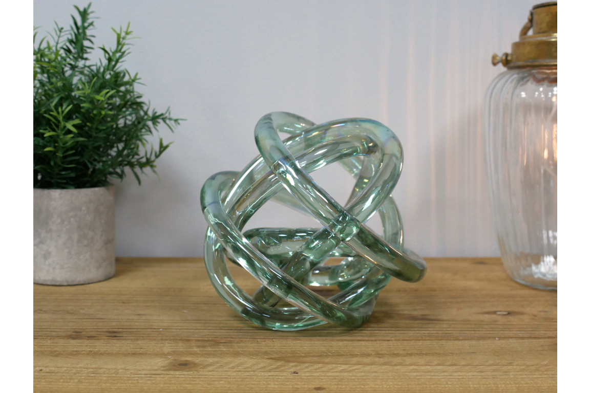 Glass Knot