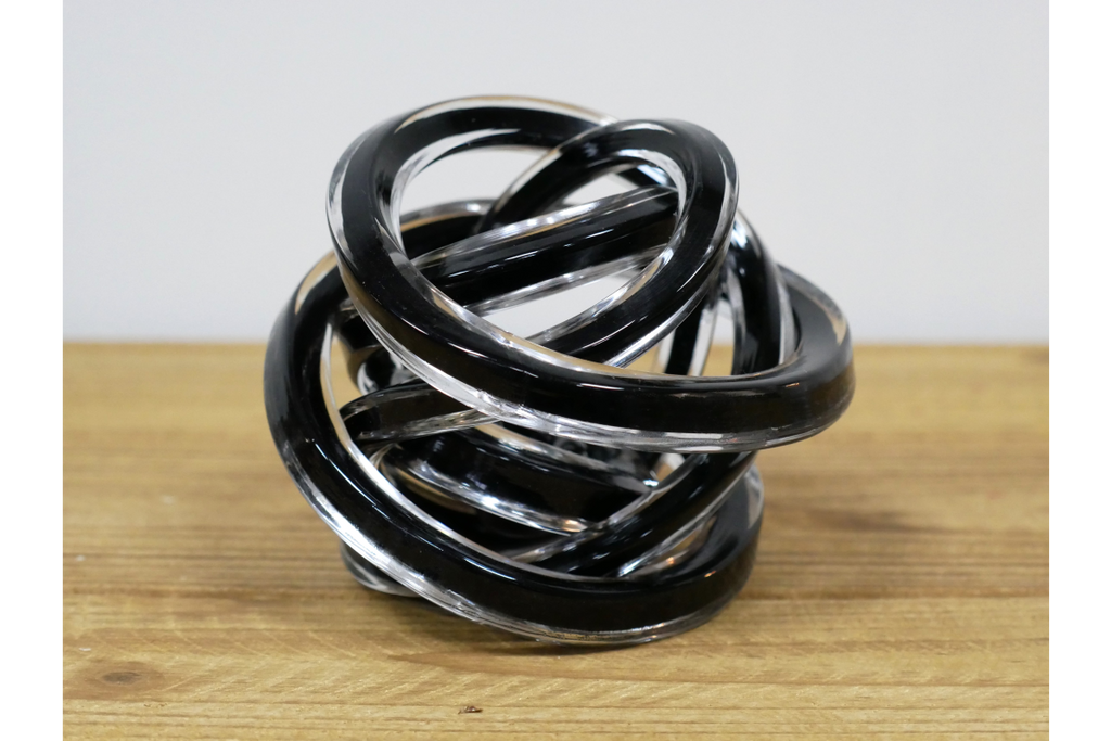 Glass Knot - Black & Clear