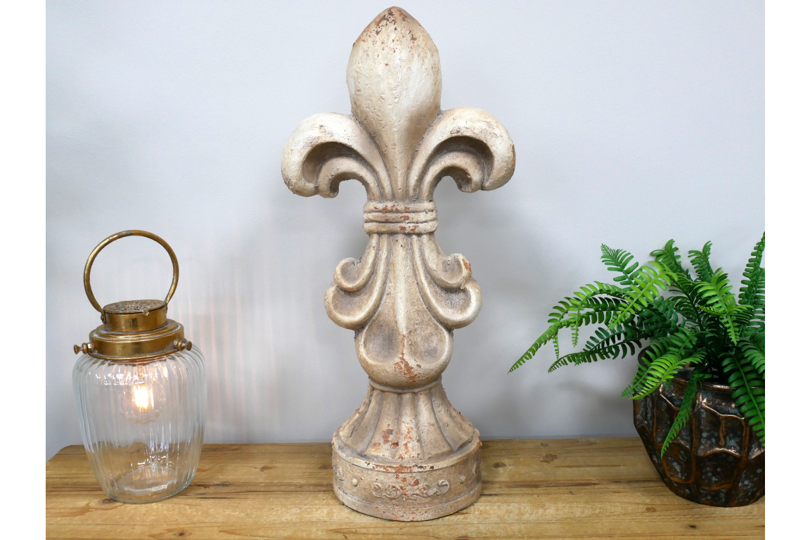 Fleur-De-Lis