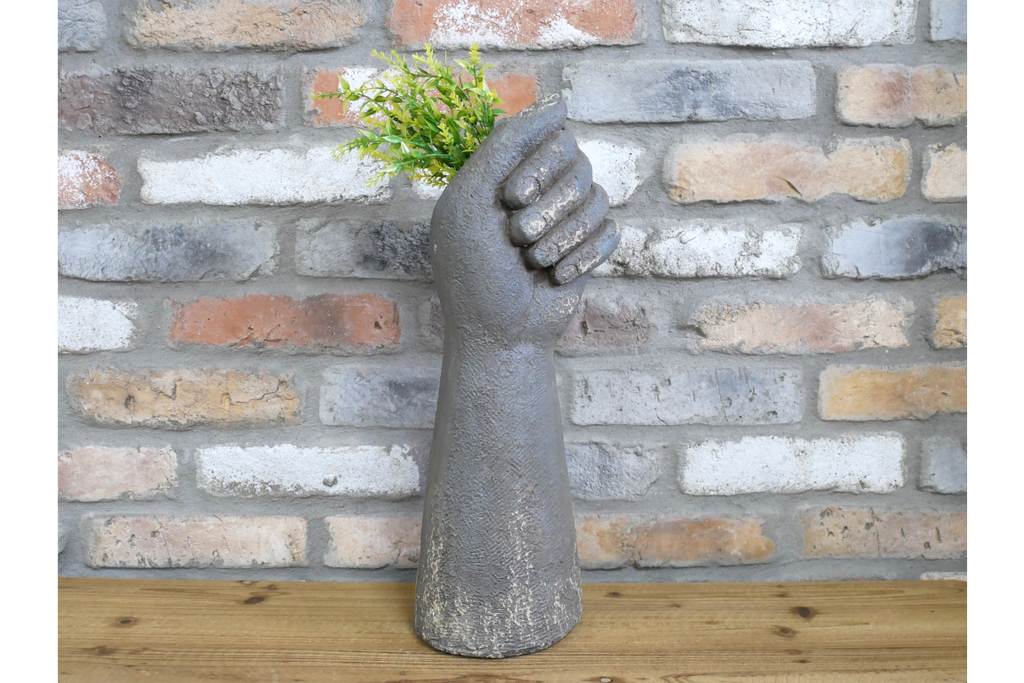Hand