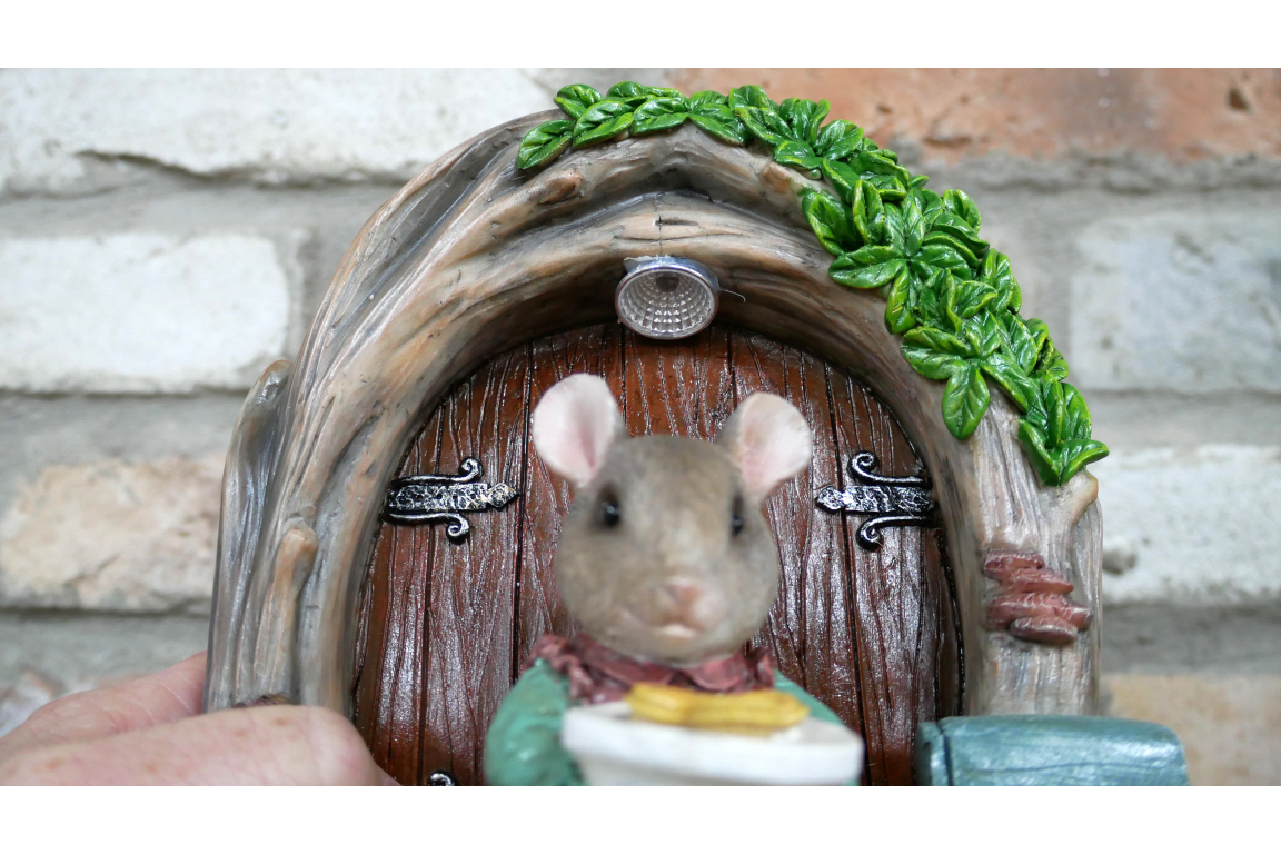 Mouse Door - Solar Light