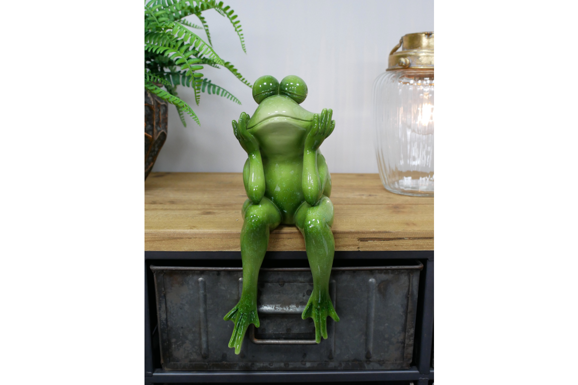 Sitting Frog