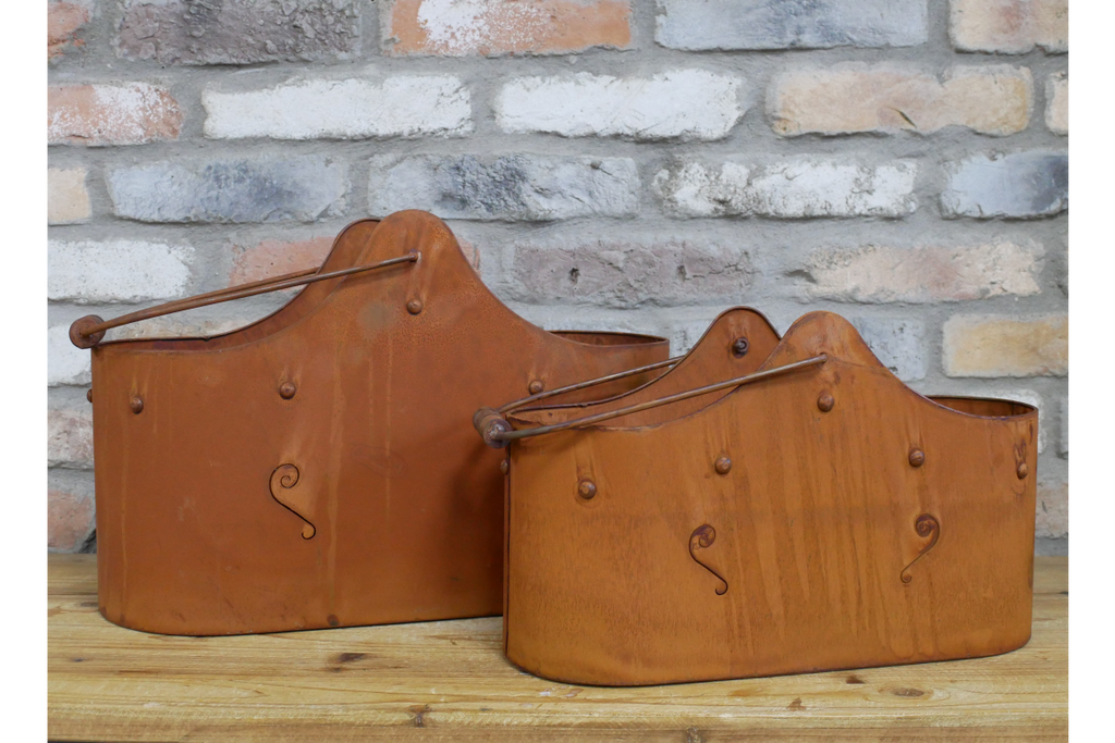 Set Of 2 Rusty Planters