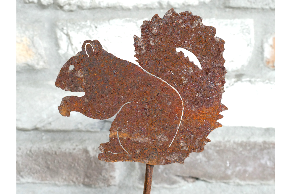 Rusty Squirrel Stake