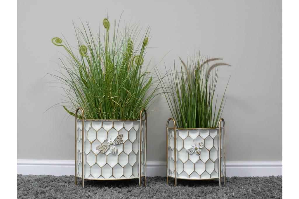 Set Of 2 Bee Planters