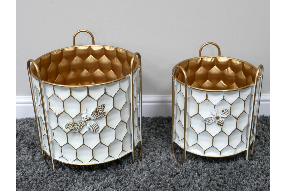 Set Of 2 Bee Planters