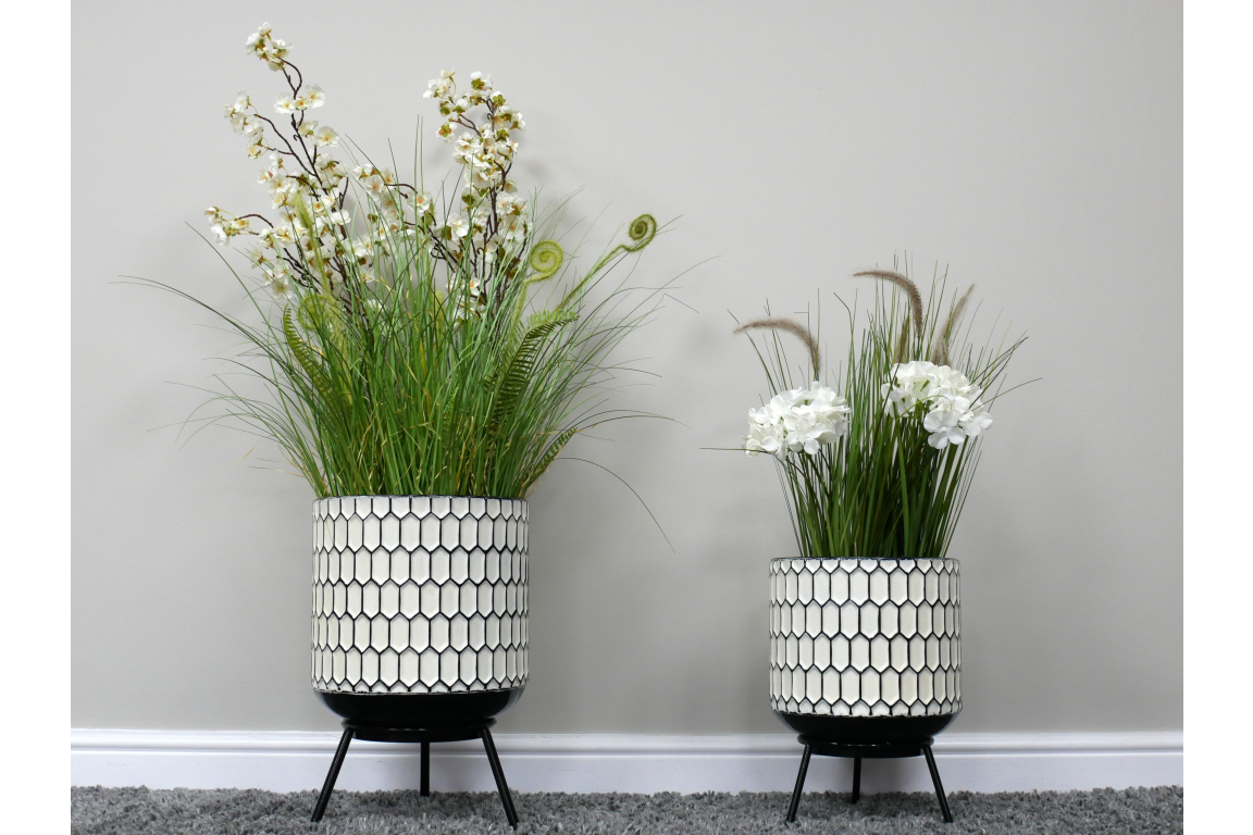 Set Of 2  Monochrome Planters
