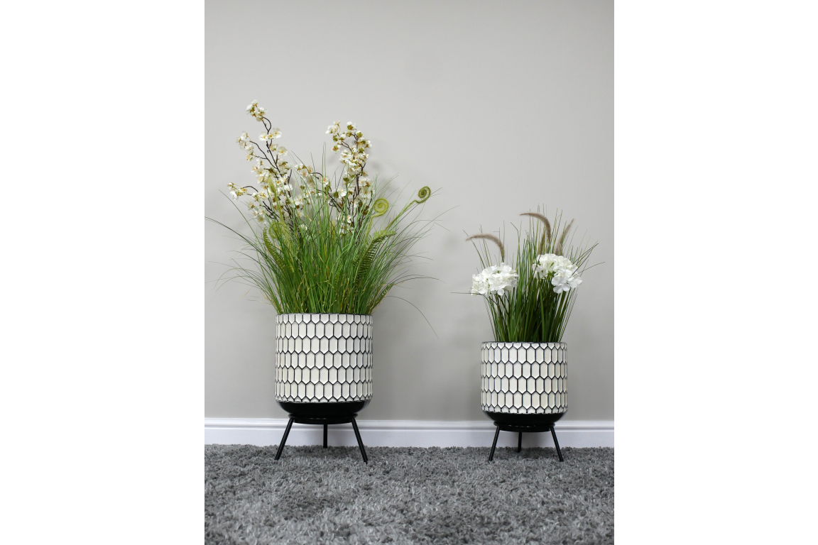 Set Of 2  Monochrome Planters