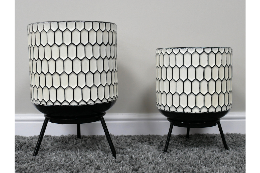 Set Of 2  Monochrome Planters