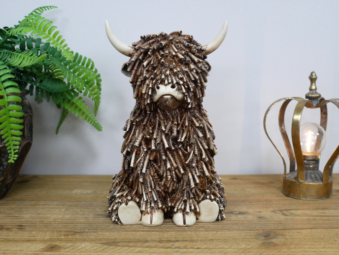 Sitting Highland Cow - Large