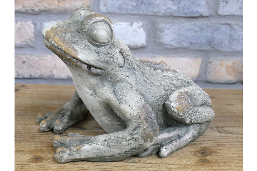 Rustic MGO Frog Garden Statue - Antique Stone Effect Toad Lawn Ornament