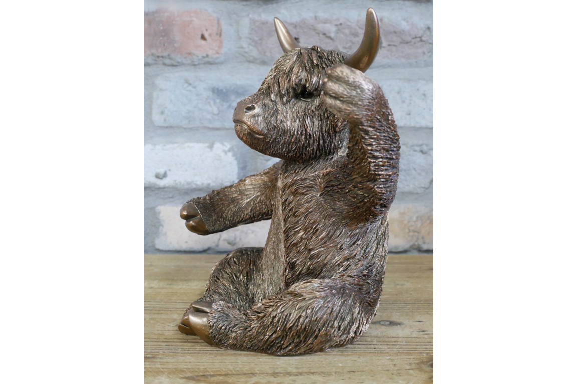 Bronze Highland Cow Wine Bottle Holder Funny Drink Glass Stand Ornament