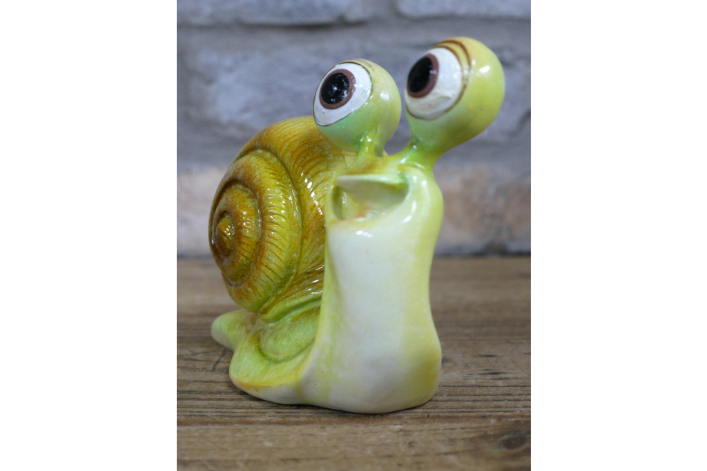Cute Happy Snail Resin Ornament Funny Large Eyed Garden Slug Figurine