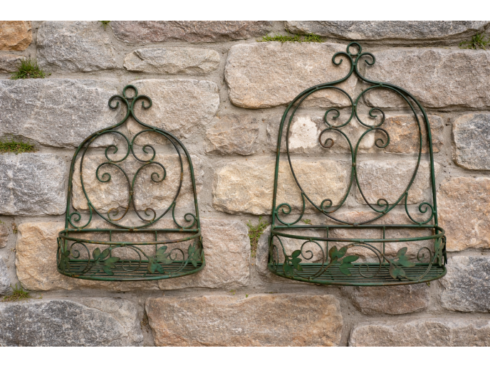 Set Of 2 Wall Planters