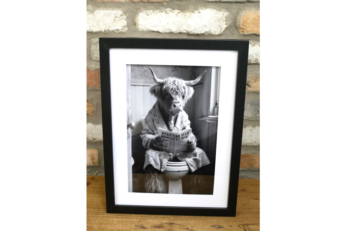 Funny Highland Cow on Toilet Framed Wall Art – Black & White Bathroom Decor Print