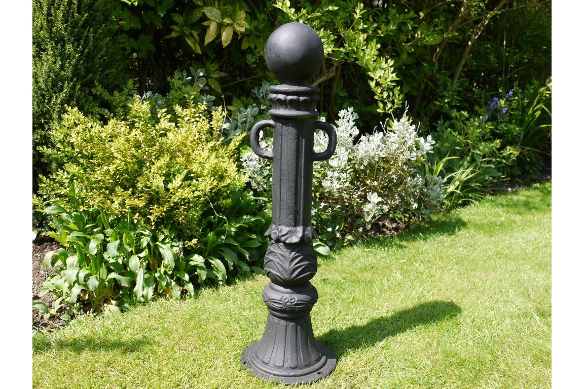 Bollard
