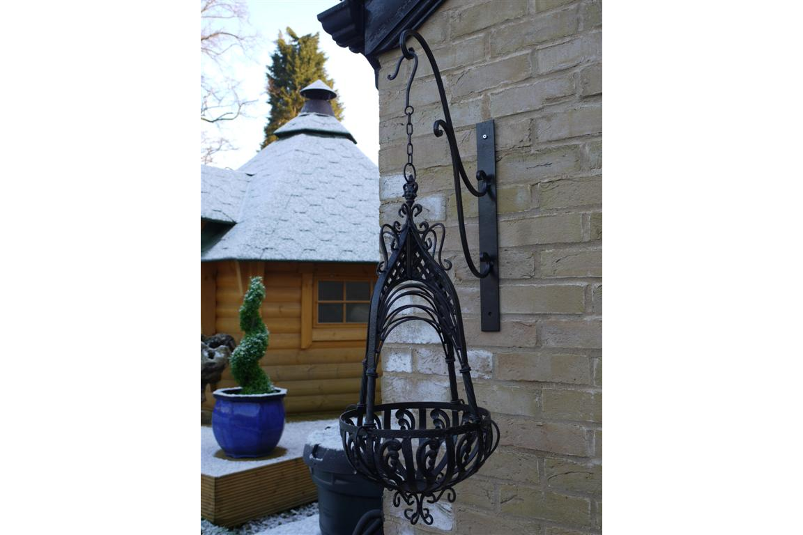 Small Hanging Basket  (Black)