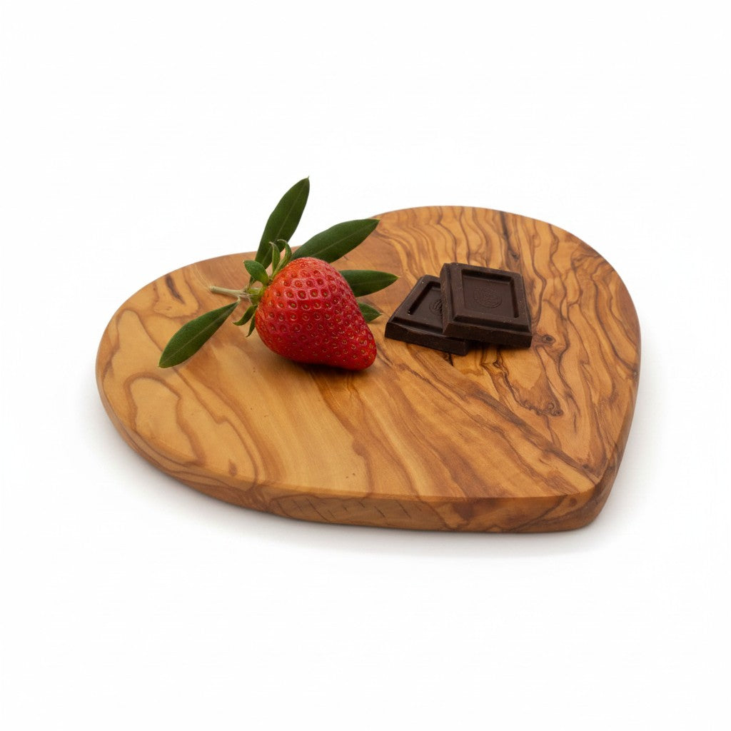 Handmade Olive Wood Heart Shaped Cutting Board | Romantic Gift Cheese & Serving Board | Natural Grain | 20 cm · 25 cm · 30 cm