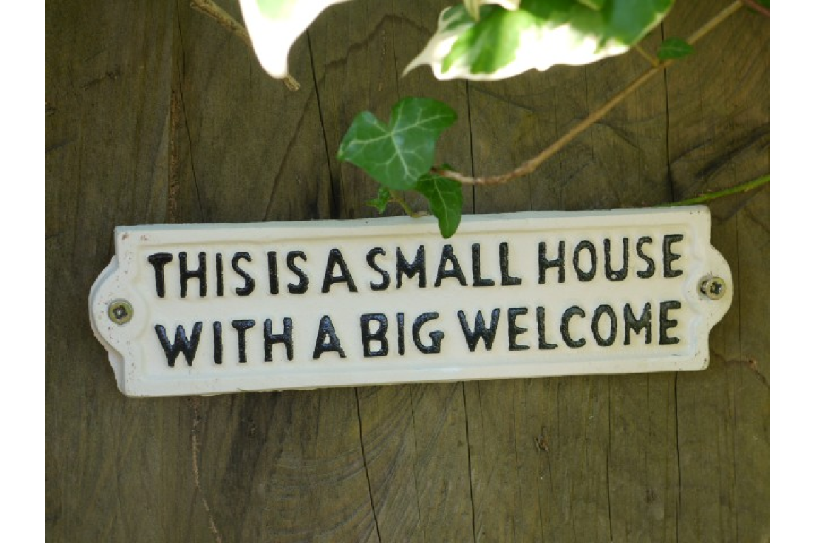 Sign-This Is A Sml House (White)