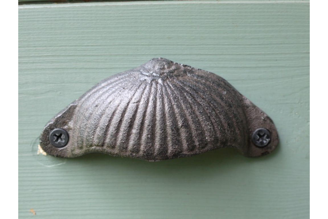 Handle