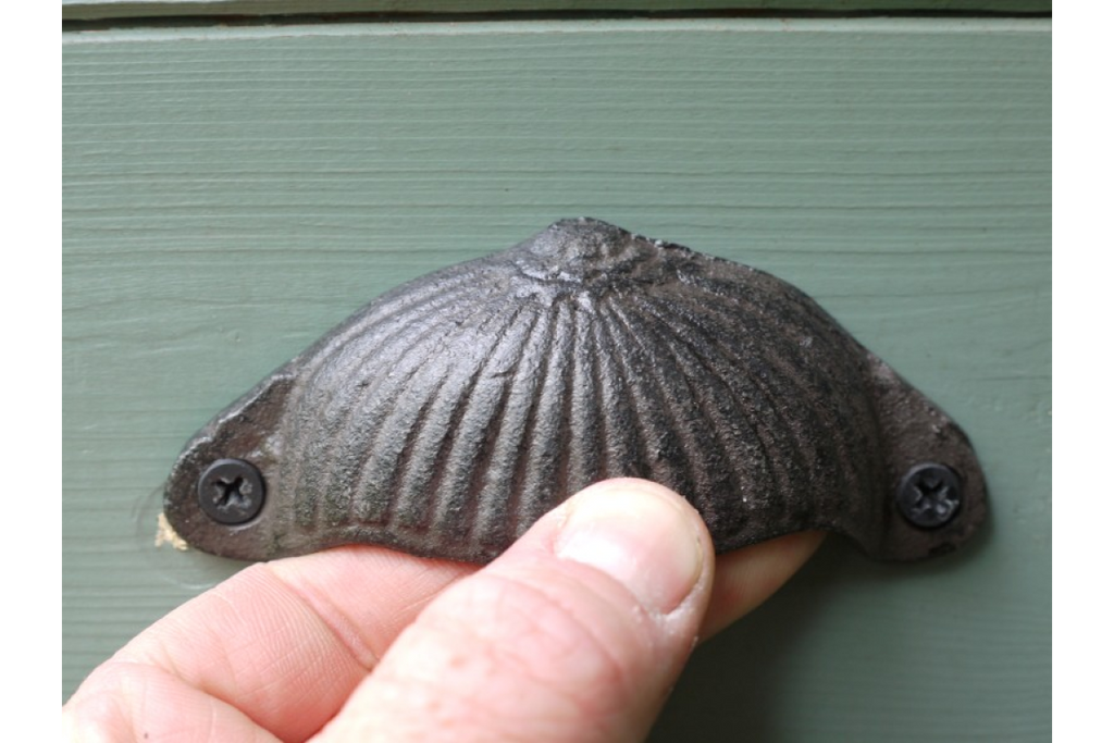 Handle