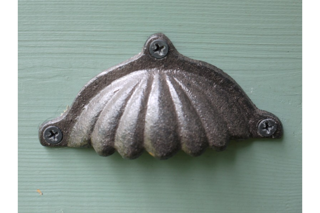 Handle