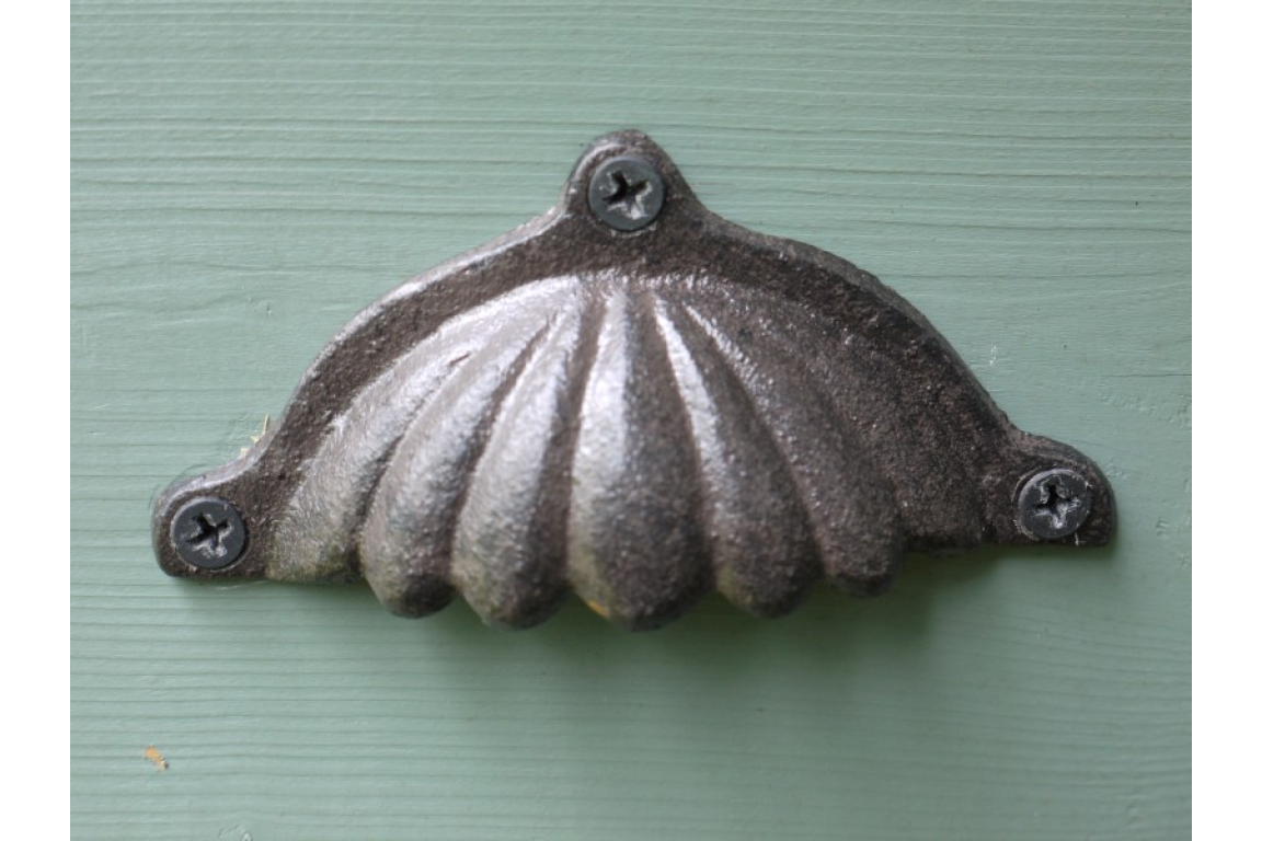 Handle
