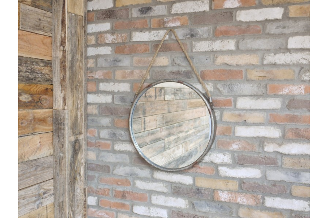Circle Mirror