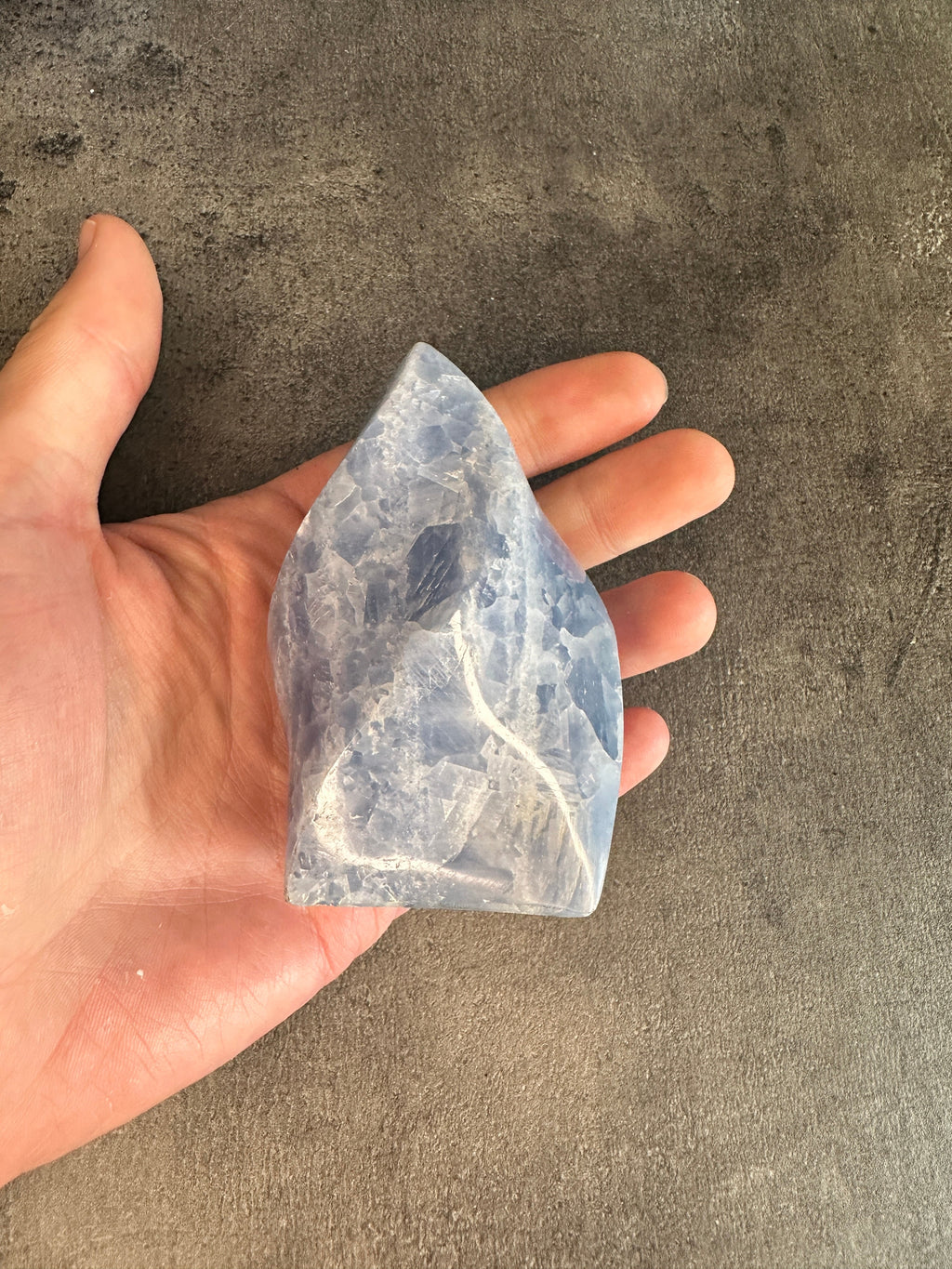 Blue calcite - Flame