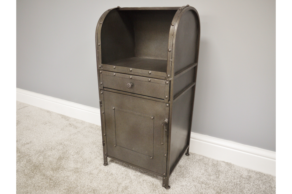 Industrial Bedside