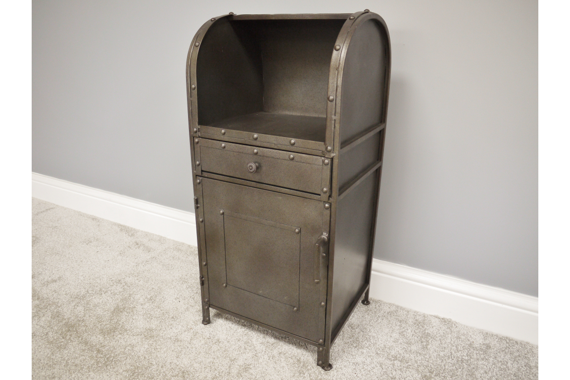 Industrial Bedside