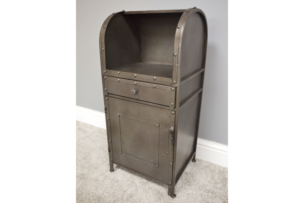 Industrial Bedside