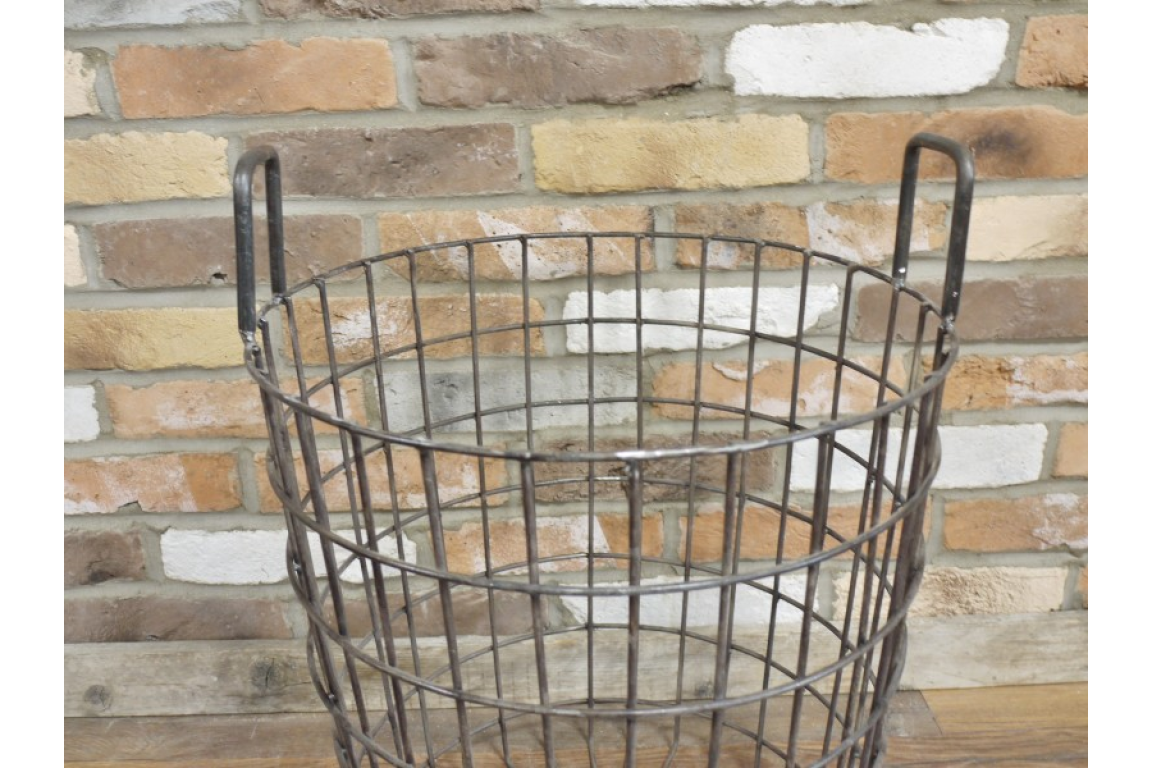 Basket / Table