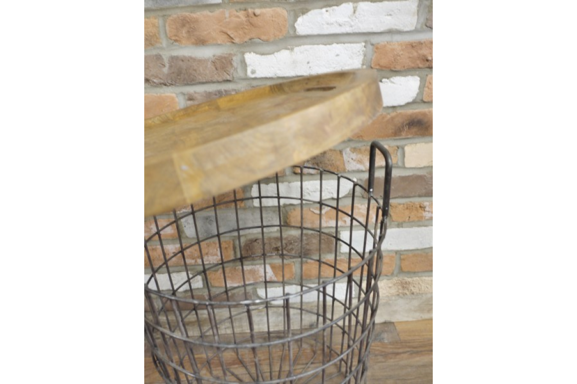 Basket / Table