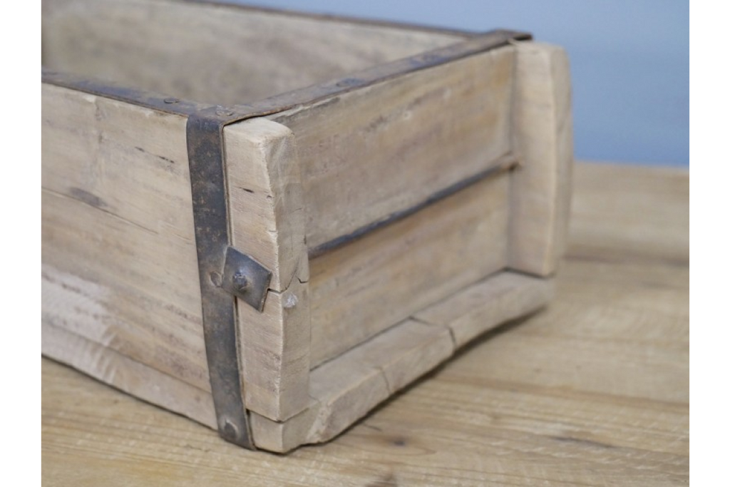 Brick Mould - Single