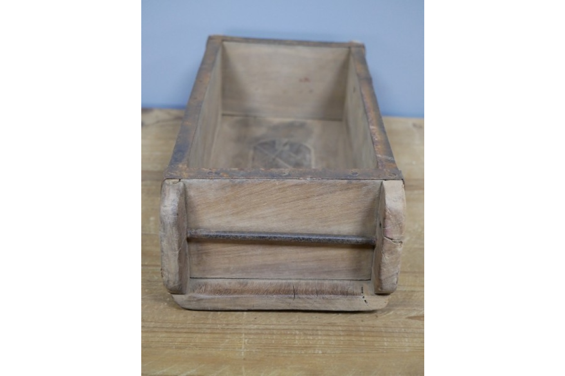 Brick Mould - Single