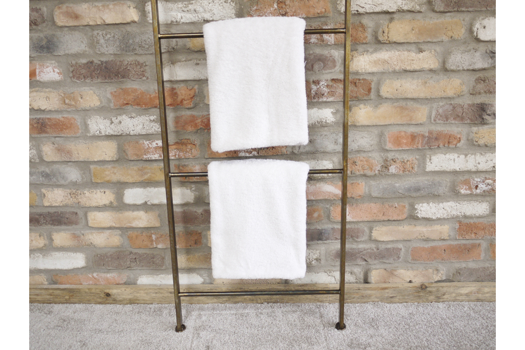 Mirror Stand