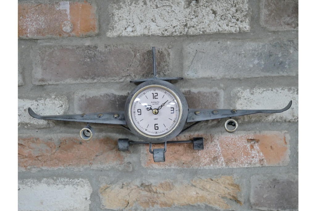 Aeroplane Clock
