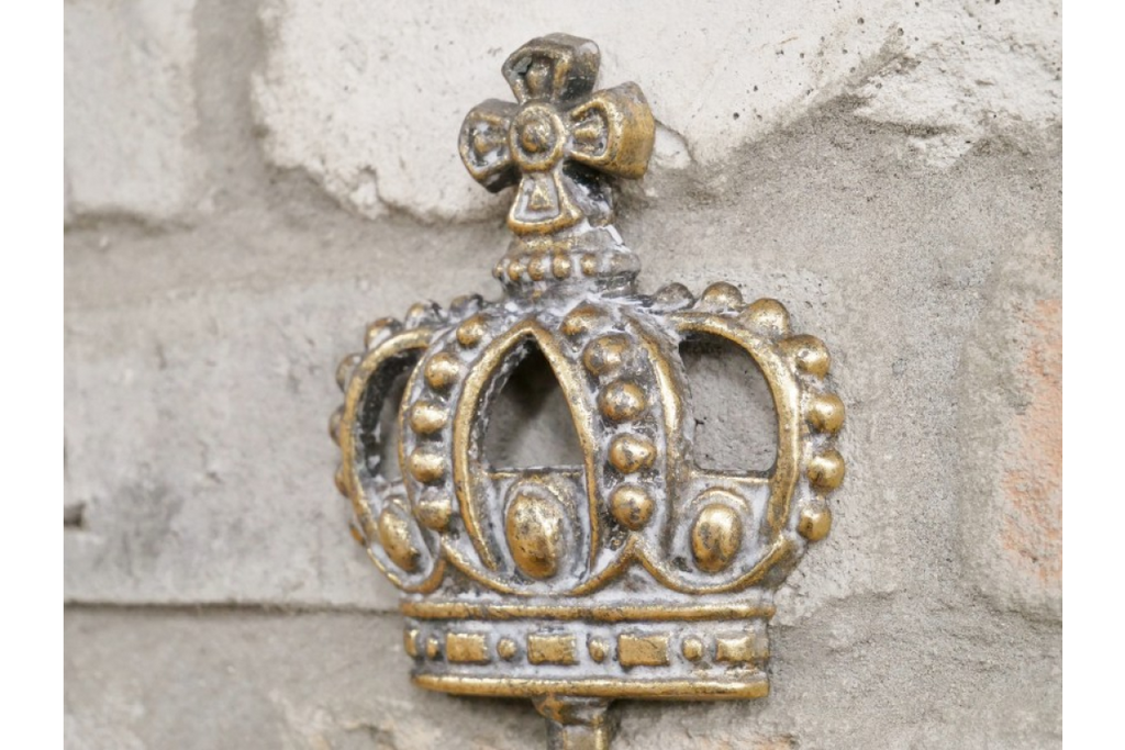 Crown Coat Hook