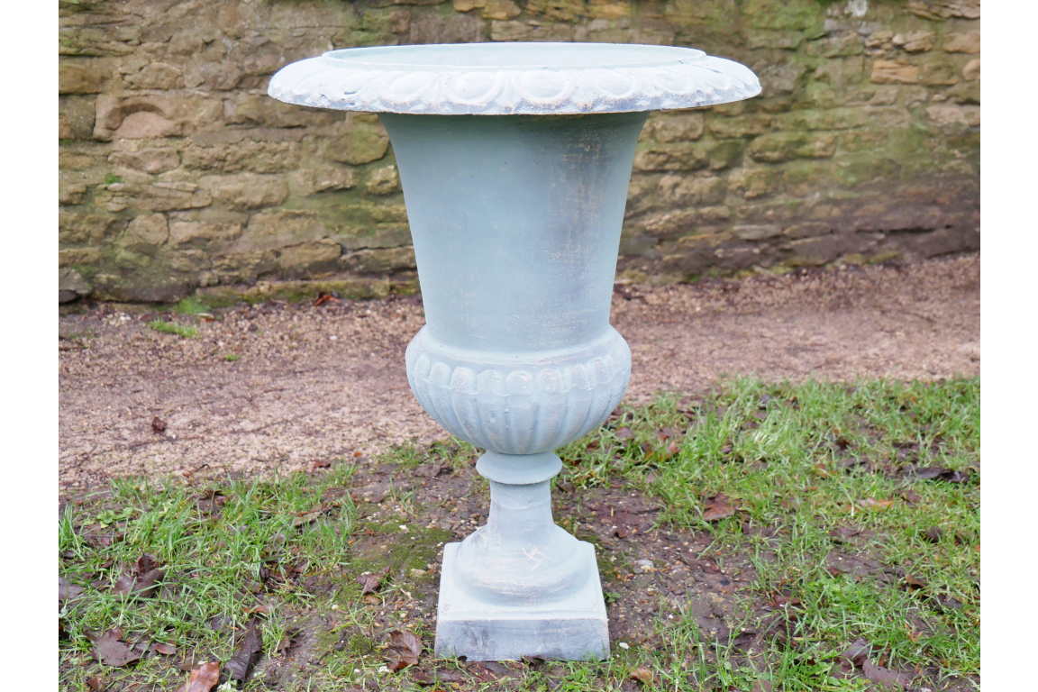 C2 Urn No Base O/C Finish