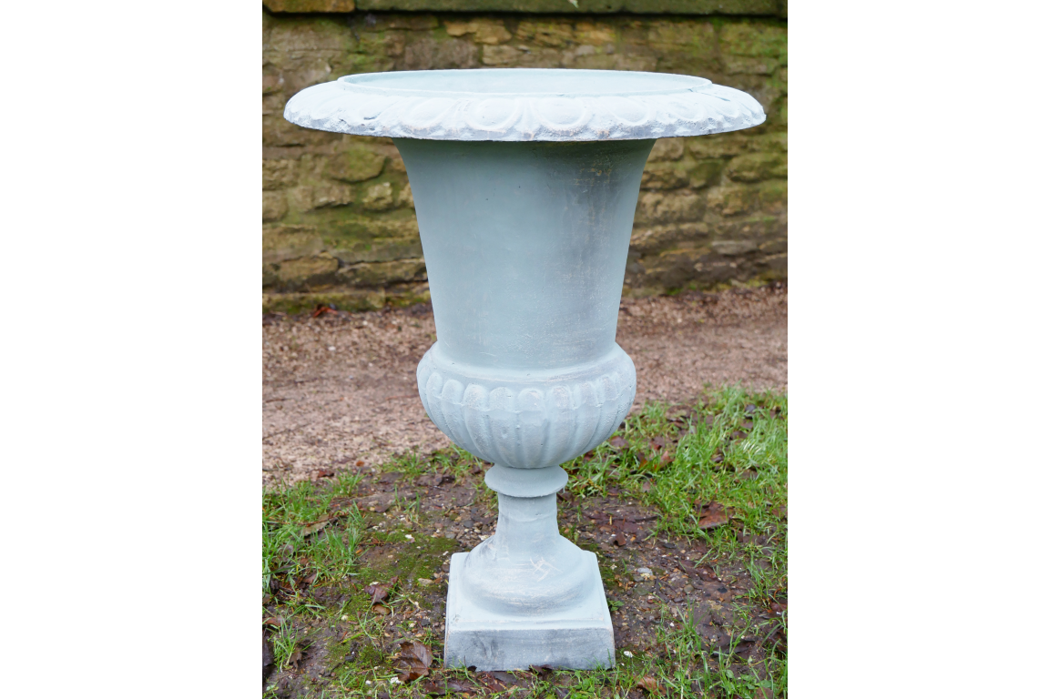 C2 Urn No Base O/C Finish