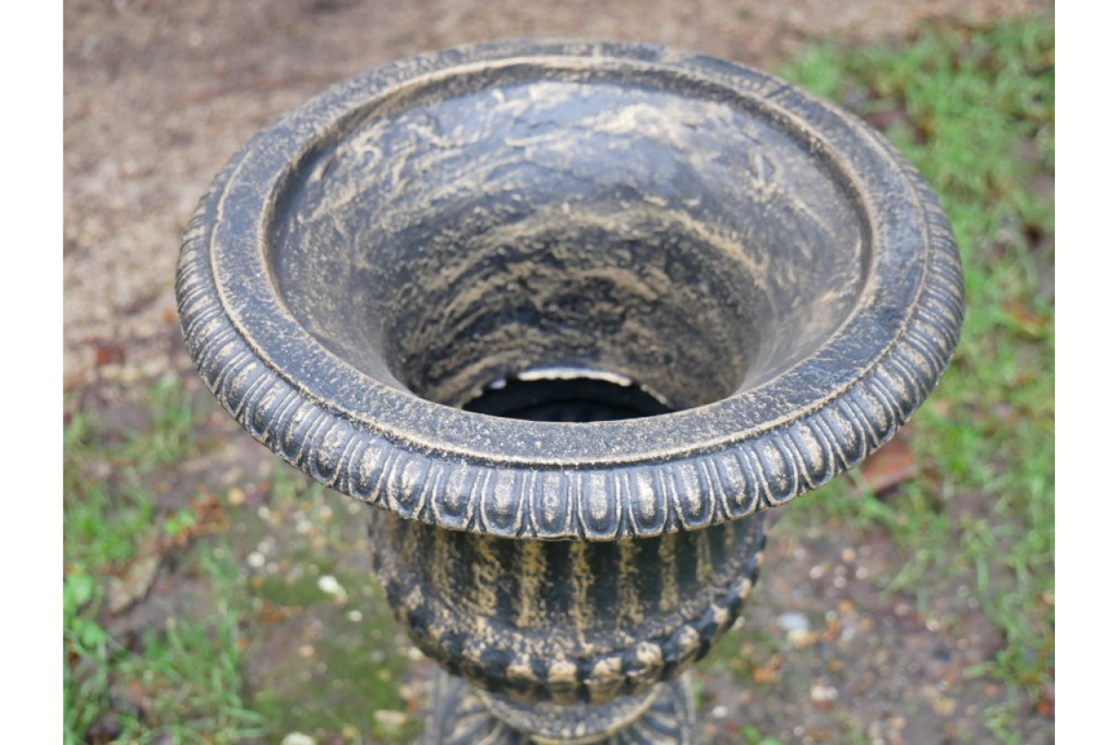 C4 Urn & Base BZ Finish
