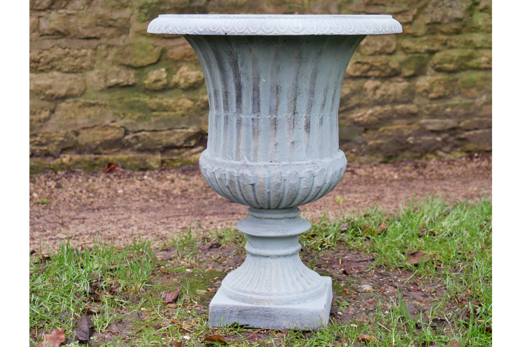 C3 Urn No Base O/C Finish