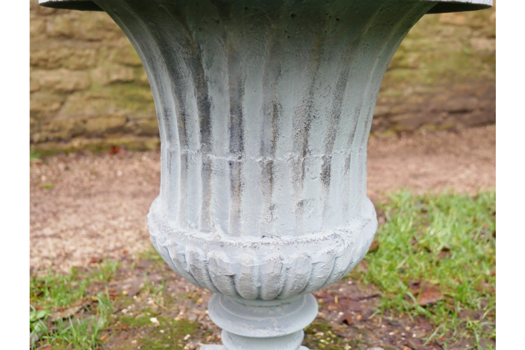 C3 Urn No Base O/C Finish