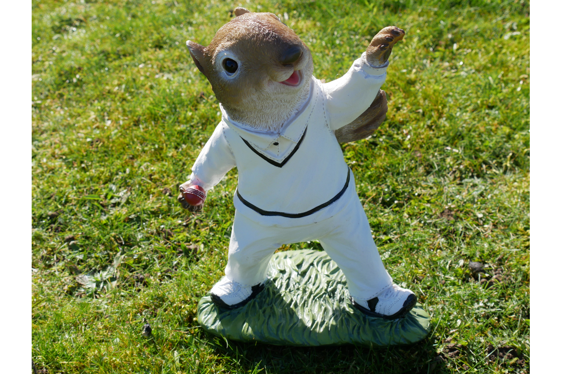 Squirrel Bowler